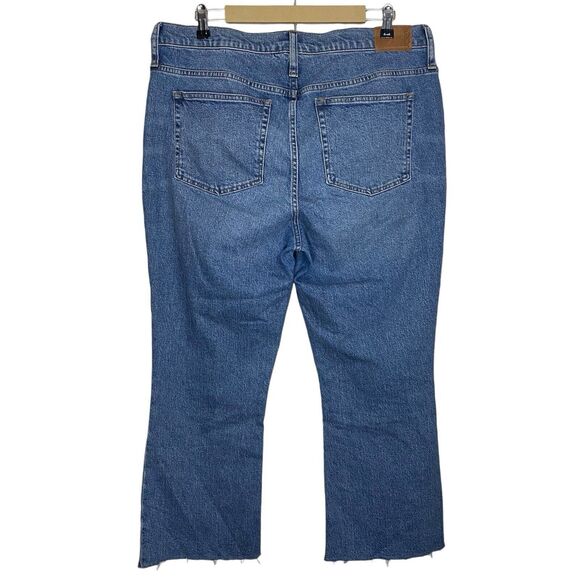 NWT J Crew Jeans  Women 32 Blue 9" Demi Boot Crop Raw Hem Denim High Rise BP584 - Picture 2 of 16